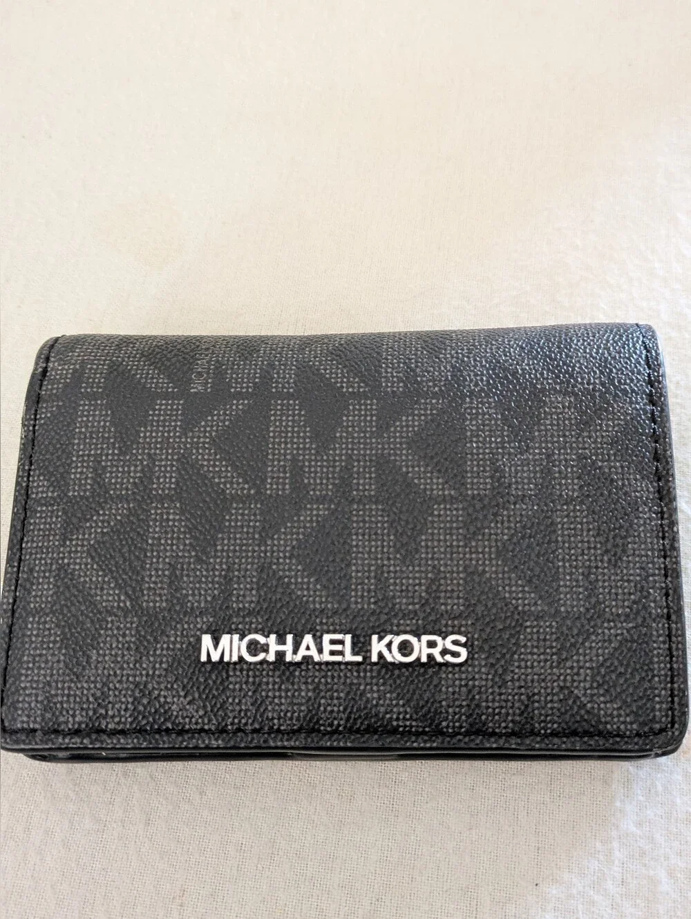 Michael Kors Jet Set Snap Wallet